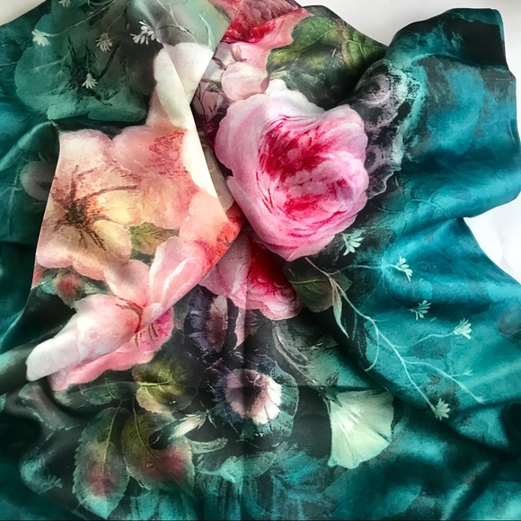 One LeftTop Rated New 100% Silk Double Sided Scarf - Picture 5 of 8